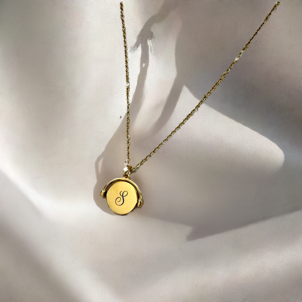 Love and Light Pendant Gold