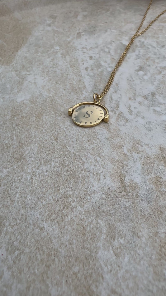 Personalised gold necklace in gold with engraving 